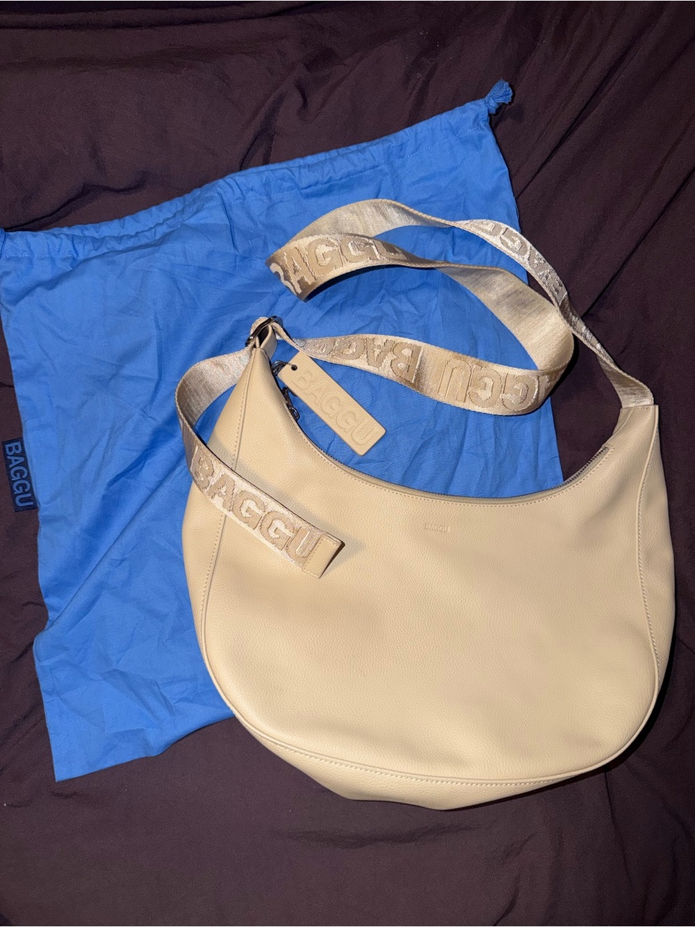 BAGGU Cream Leather Crescent Shoulder Bag with Branded Strap